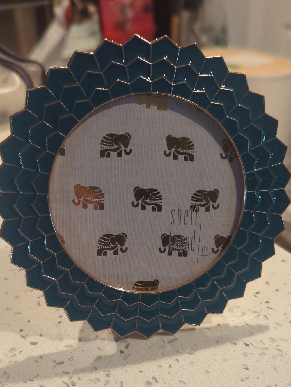 Circular 4x4 Photo Frame